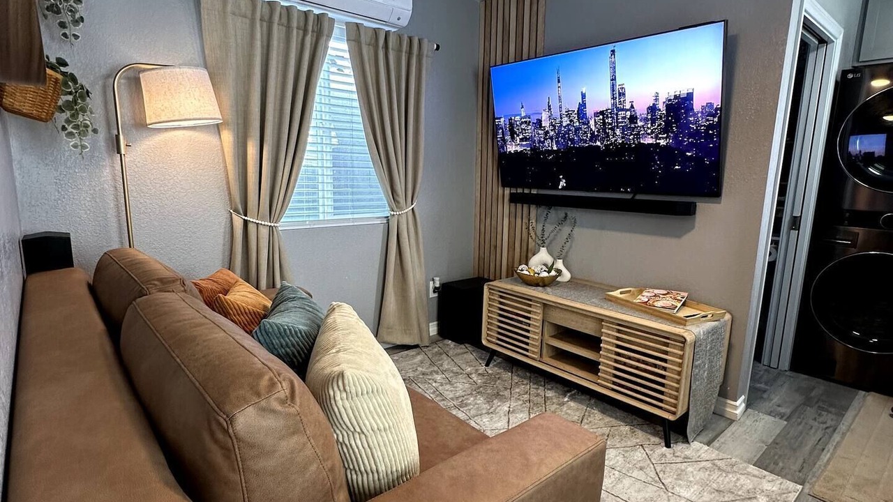 Photo of Livingroom in Lake Murray