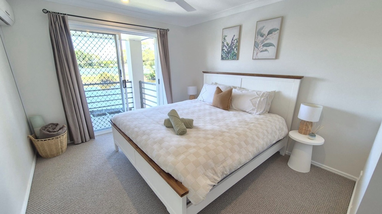 Photo of Patio Balcony in Mermaid Waters