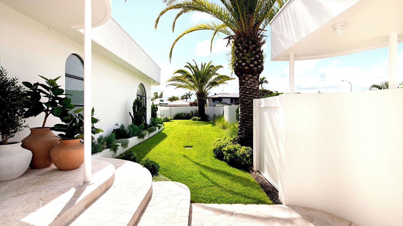 Photo of Outdoor in Mermaid Waters