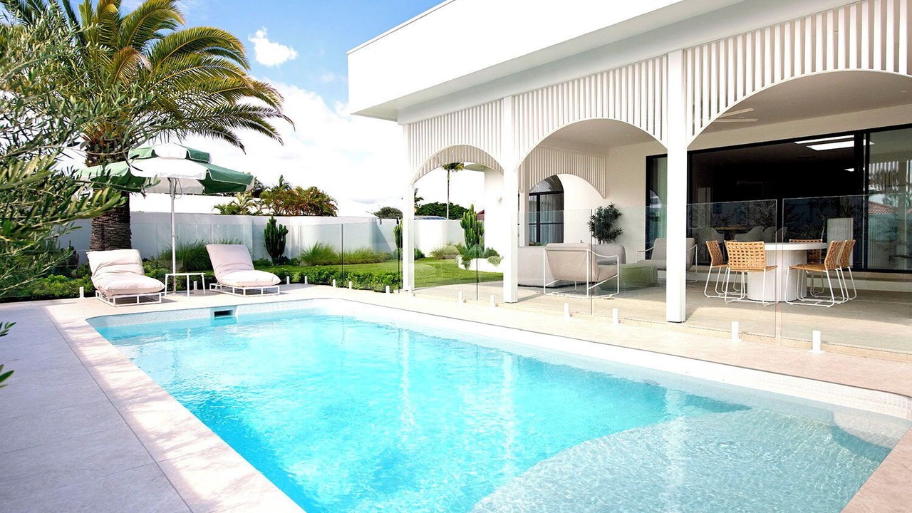 Photo of Outdoor in Mermaid Waters