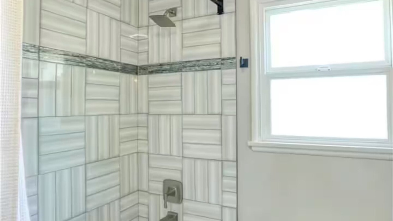 Photo of Bathroom in Callender