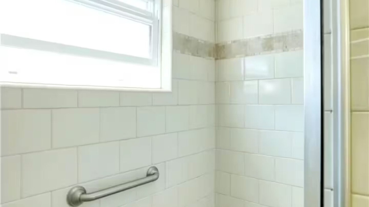 Photo of Bathroom in Callender
