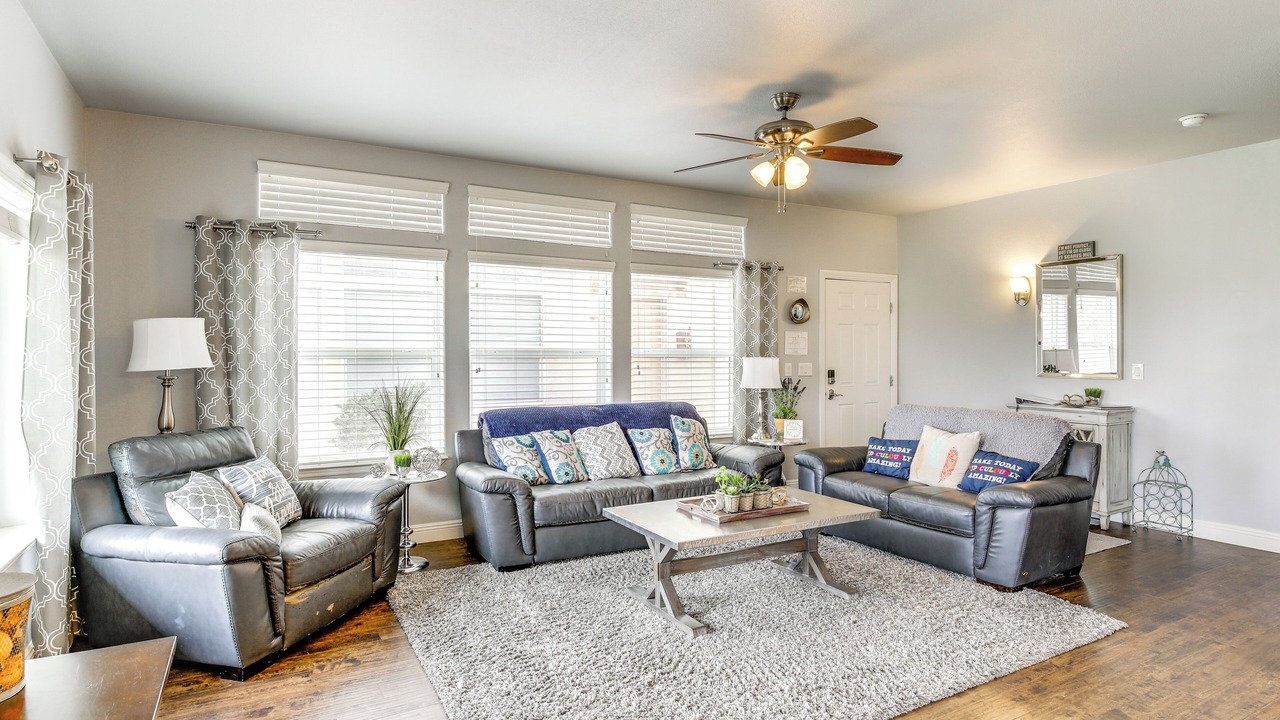 Photo of Livingroom in Needles