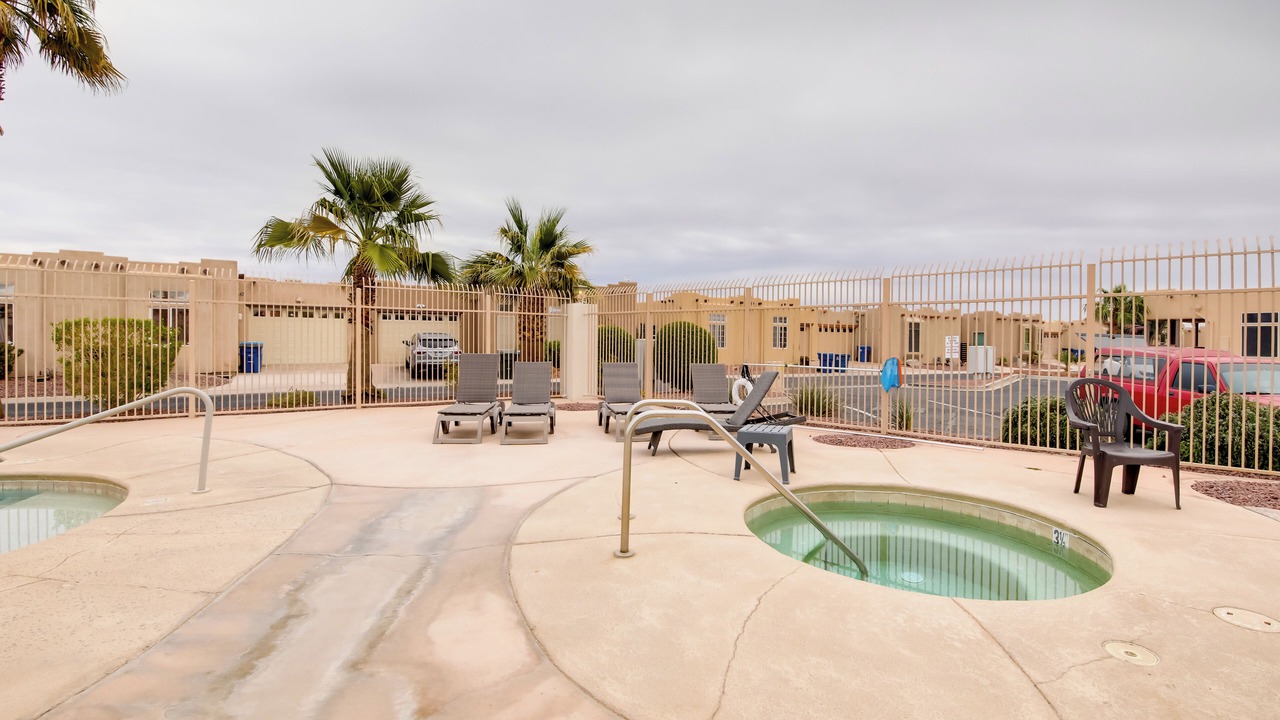 Photo of Outdoor in Needles