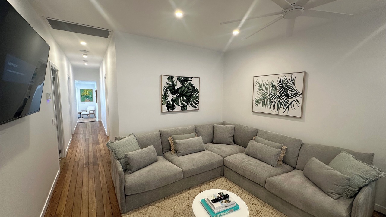 Photo of Livingroom in Surfers Paradise