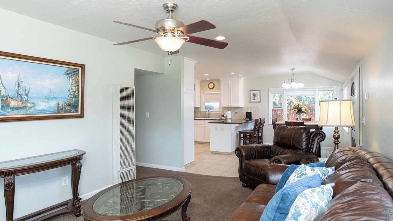 Photo of Livingroom in Oceano