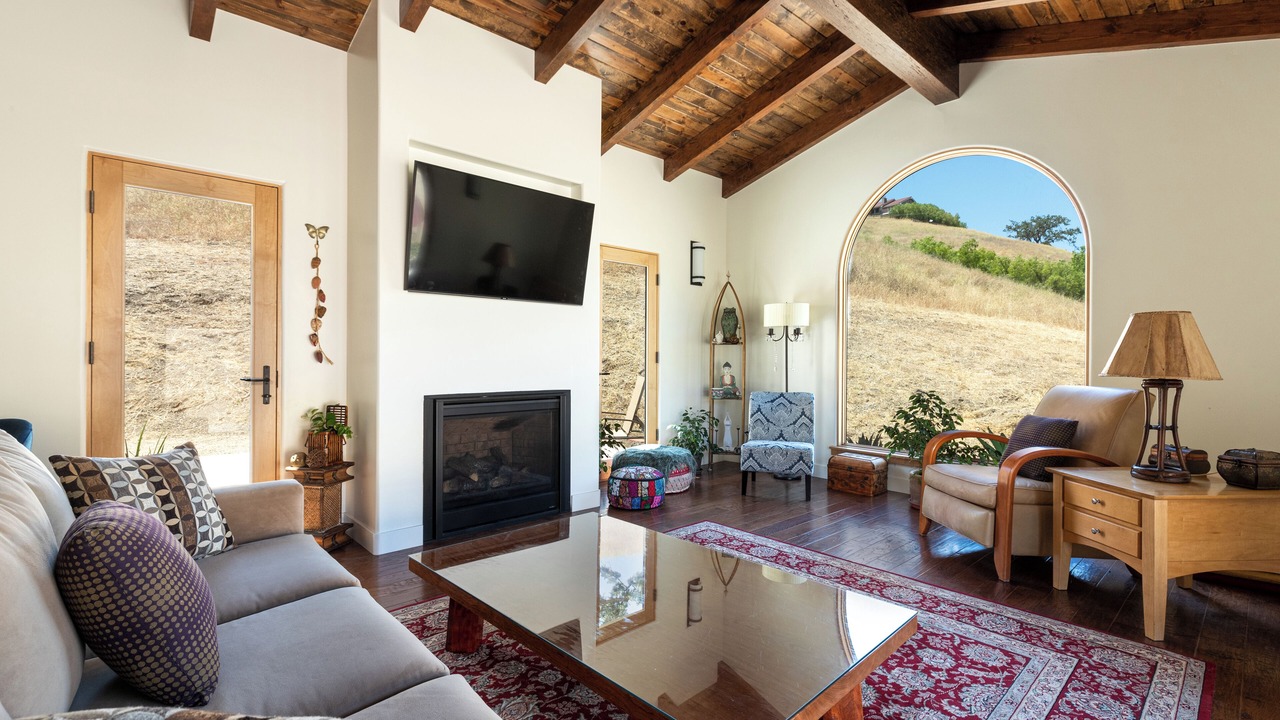 Photo of Livingroom in Santa Ynez