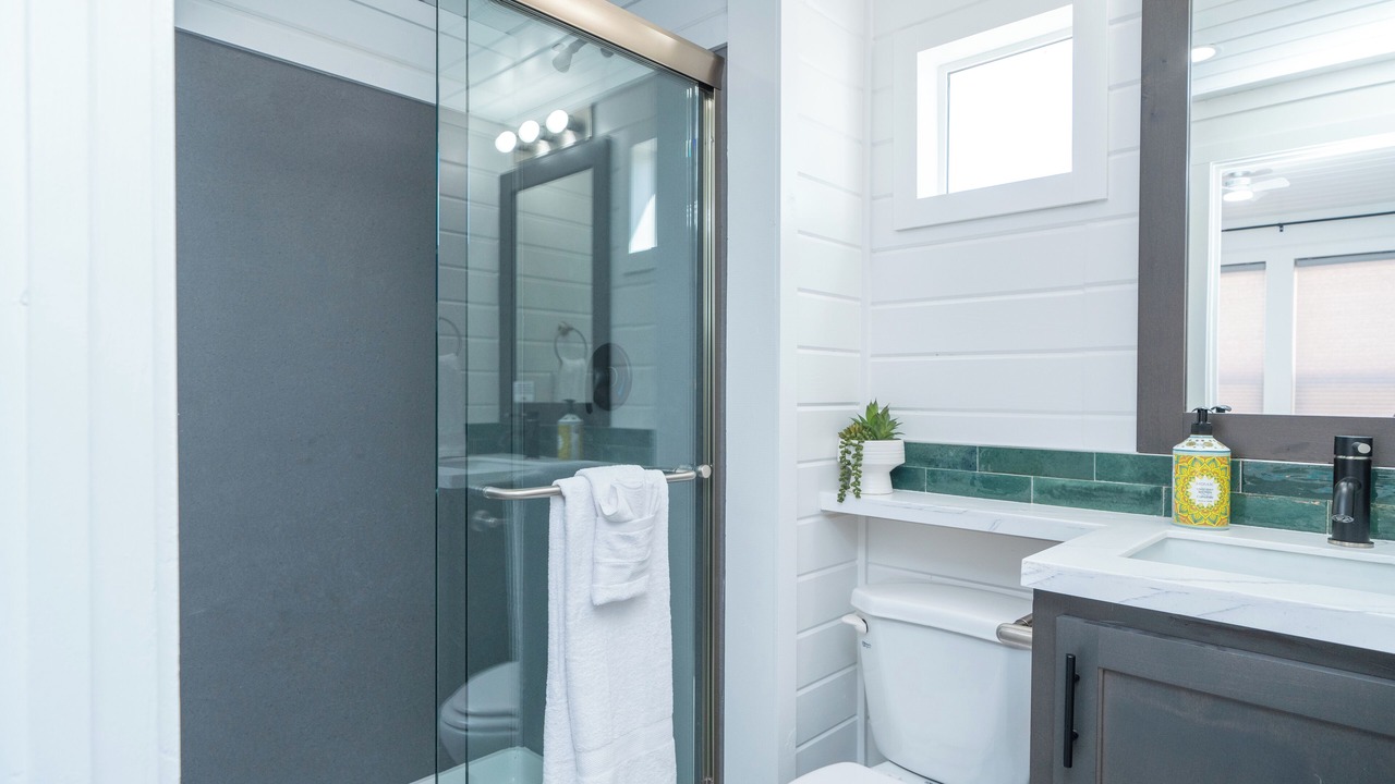 Photo of Bathroom in Parker Strip