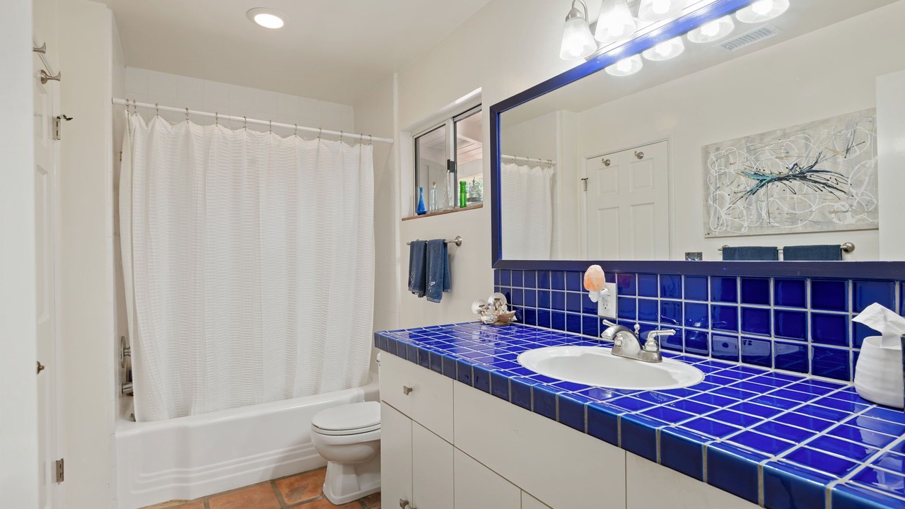 Photo of Bathroom in Carpinteria