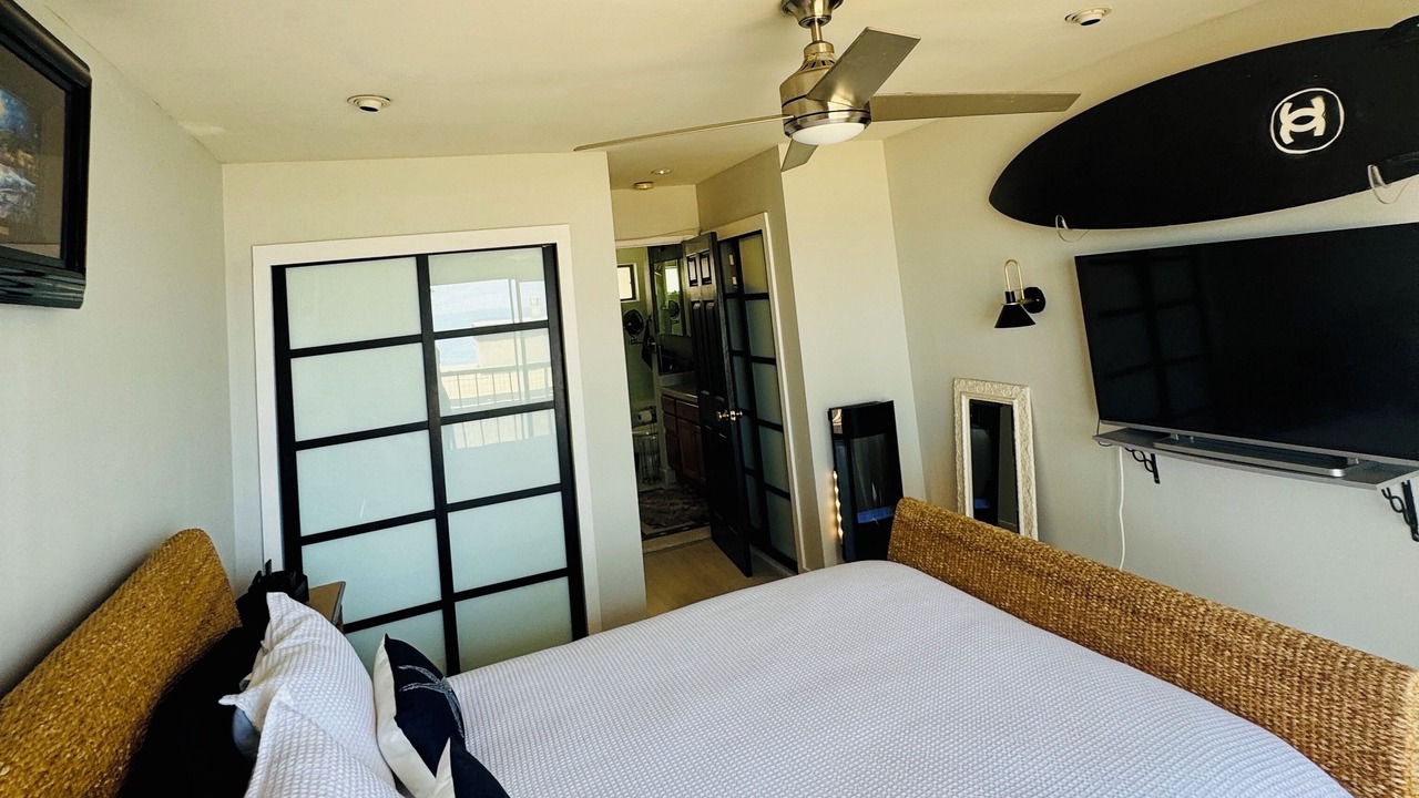 Photo of Bedroom in Central Malibu