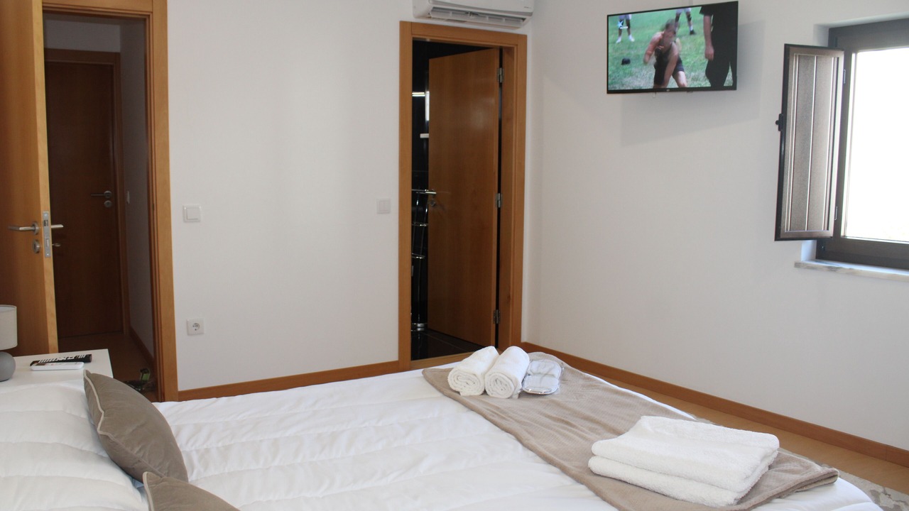Photo of Bedroom in Miranda do Corvo