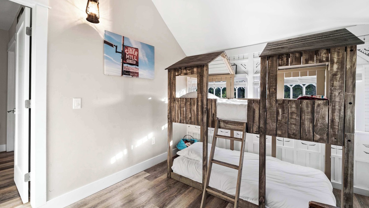 Photo of Bedroom in Julian