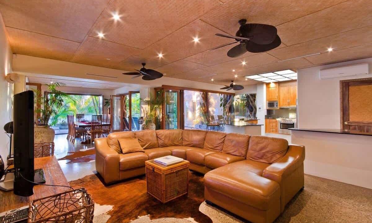 Photo of Livingroom in Surfers Paradise