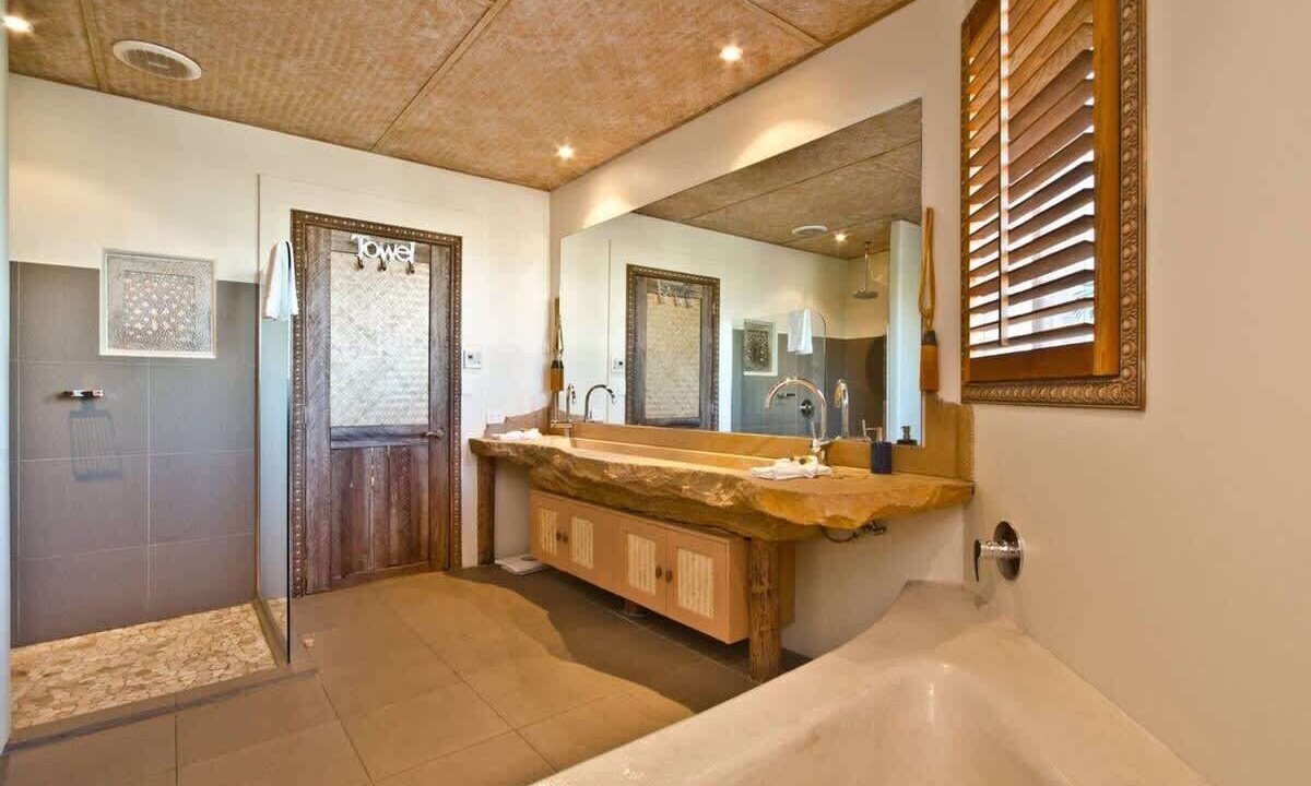Photo of Bathroom in Surfers Paradise