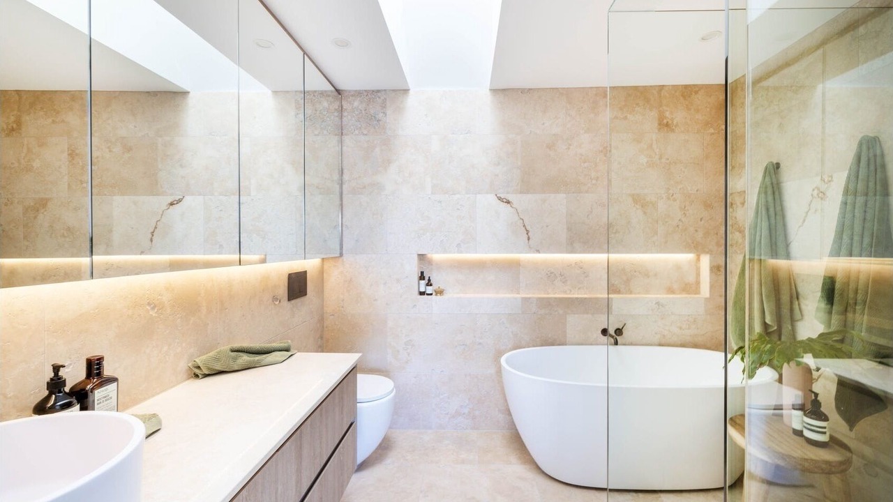 Photo of Bathroom in Burleigh Waters