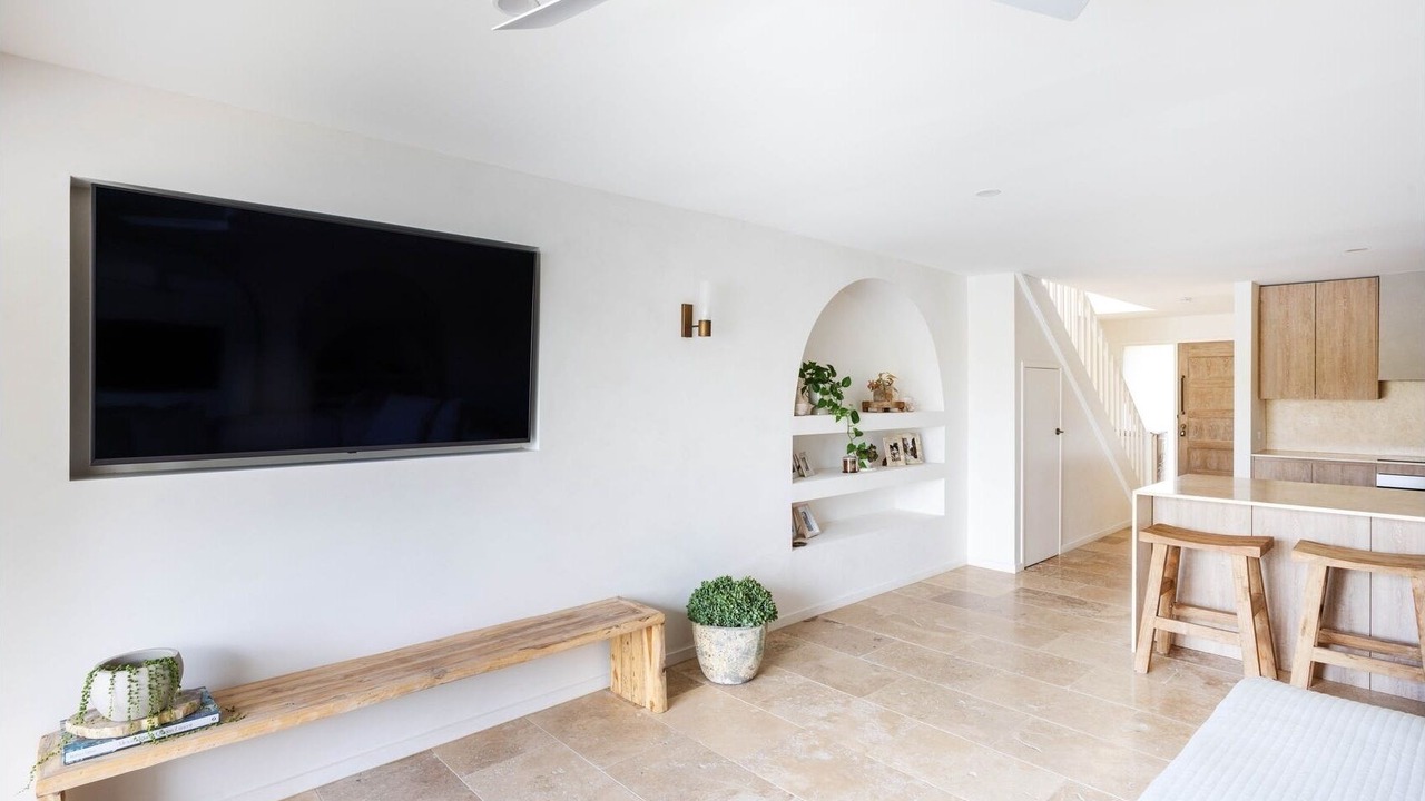 Photo of Livingroom in Burleigh Waters