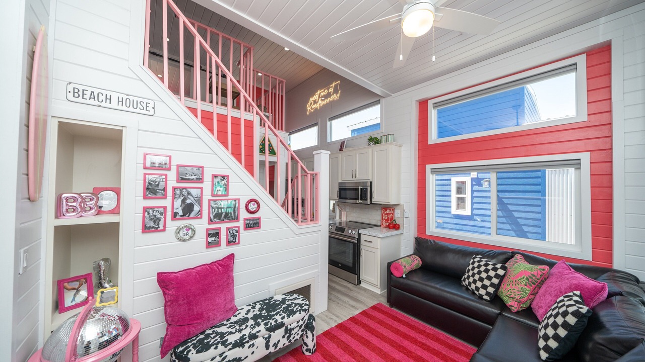 Photo of Livingroom in Parker Strip