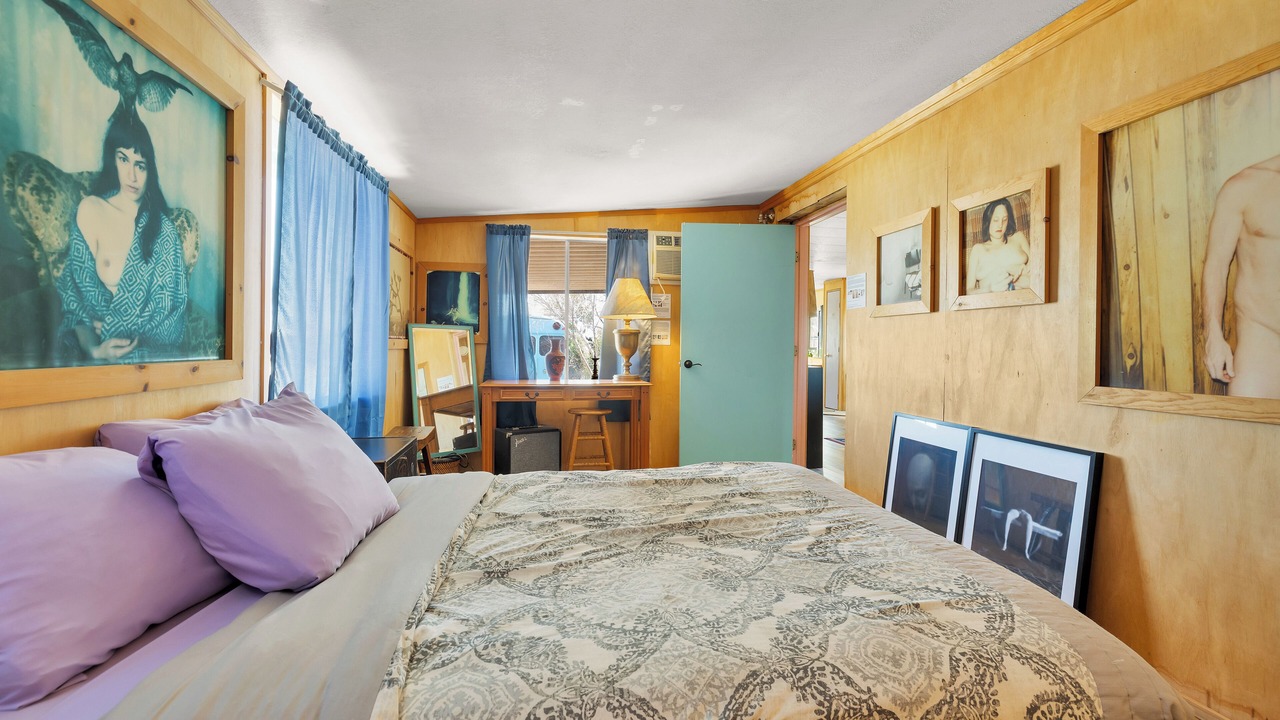 Photo of Bedroom in Bombay Beach