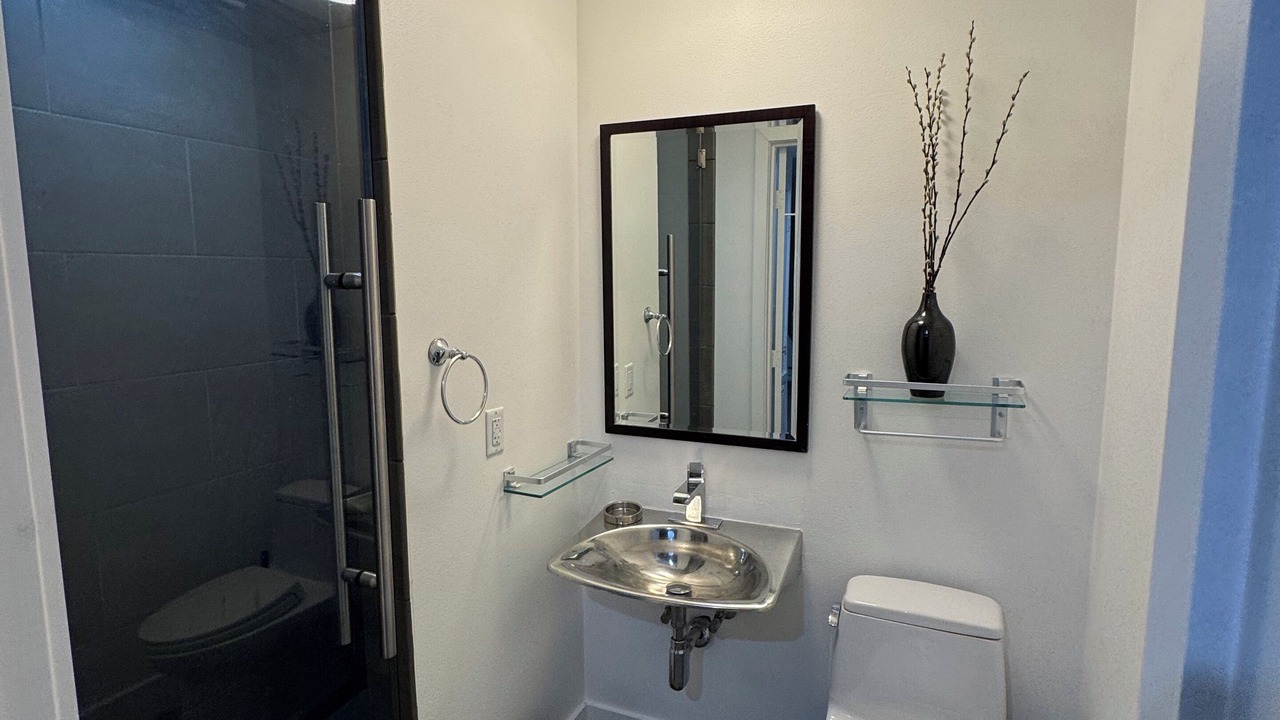 Photo of Bathroom in Rancho Oakey