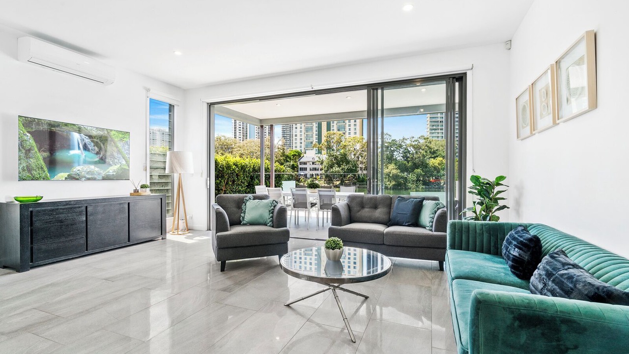 Photo of Livingroom in Surfers Paradise