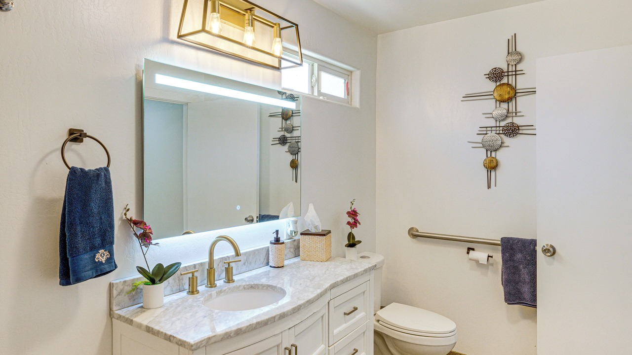 Photo of Bathroom in Bakersfield