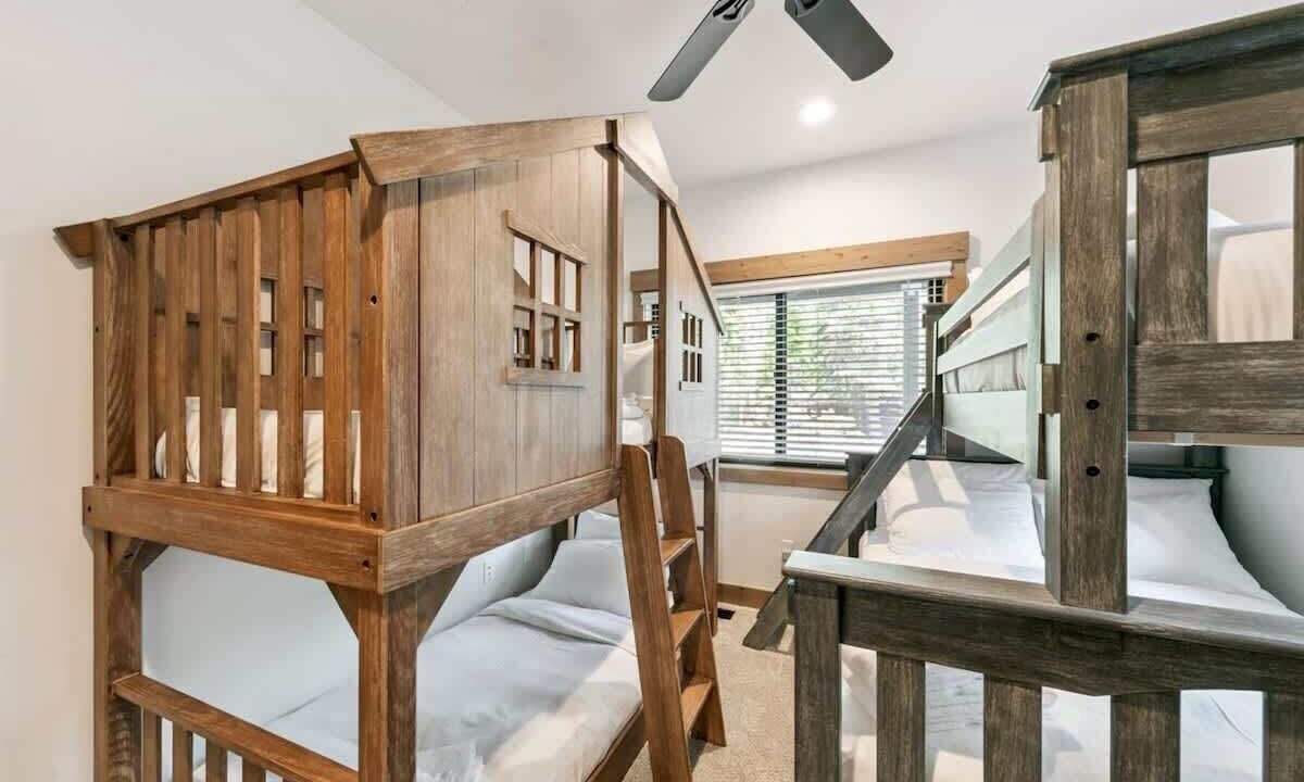 Photo of Bedroom in North Upper Truckee