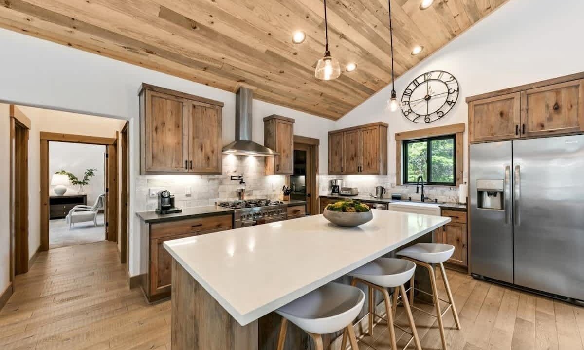 Photo of Kitchen in North Upper Truckee