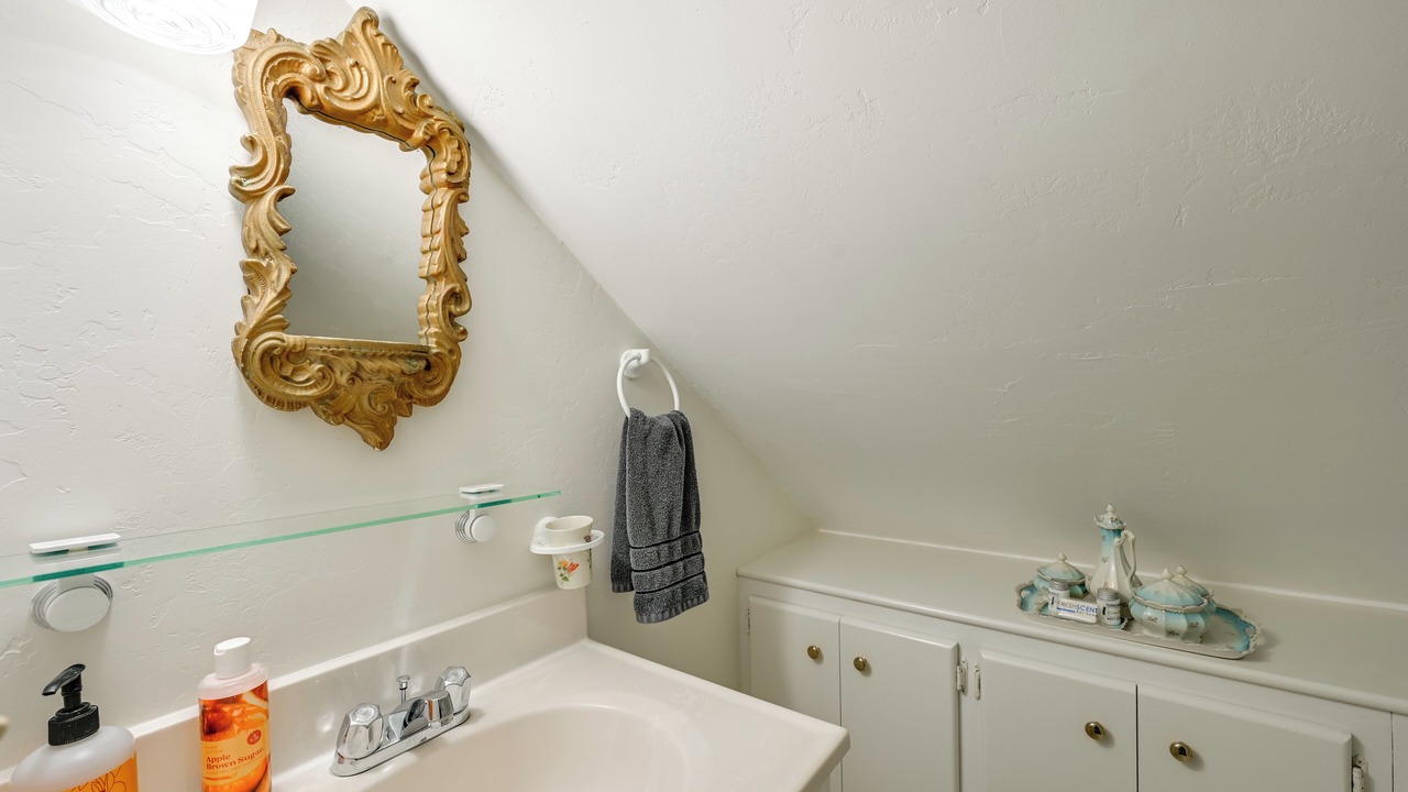 Photo of Bathroom in Julian