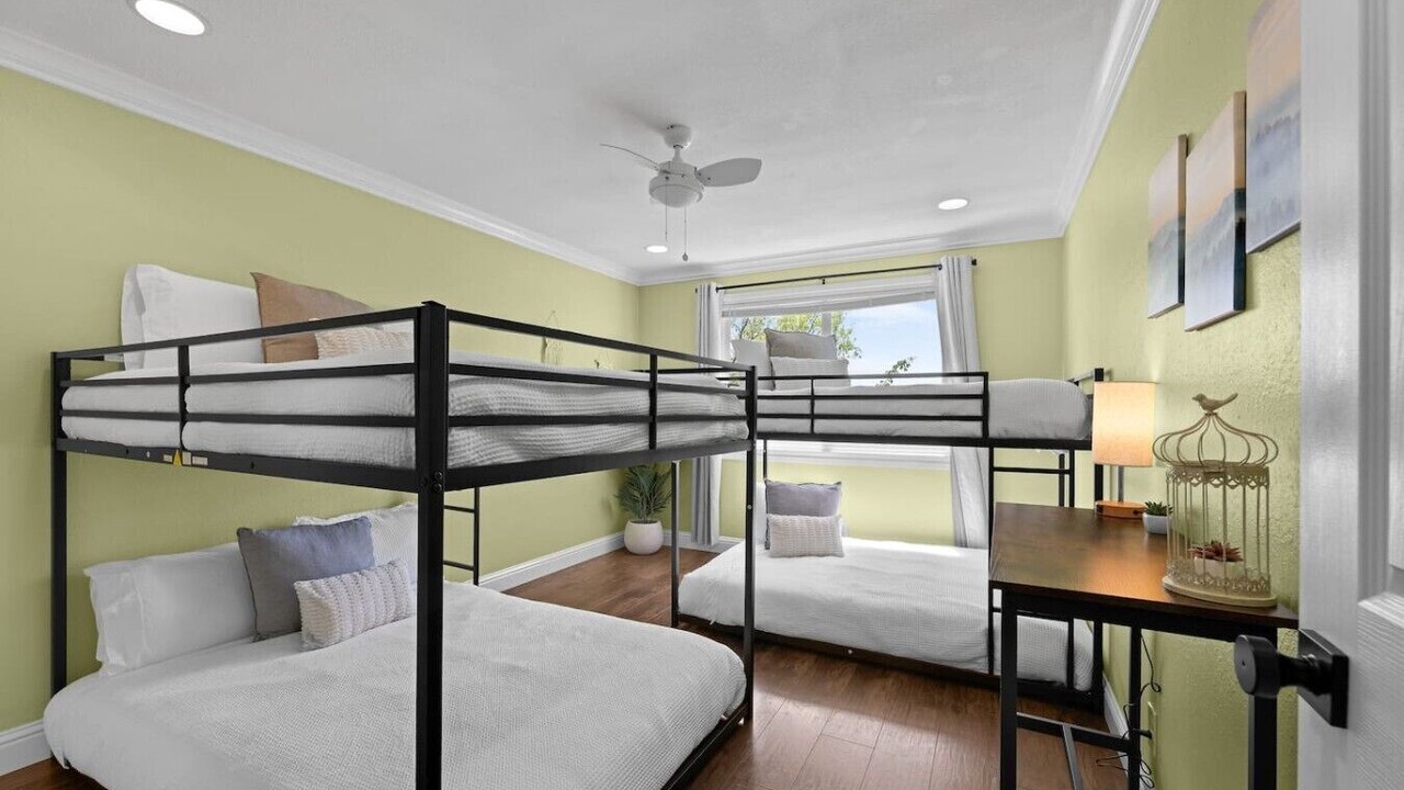Photo of Bedroom in West University