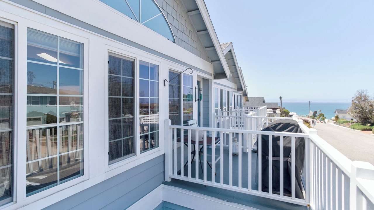Photo of Patio Balcony in Motel District