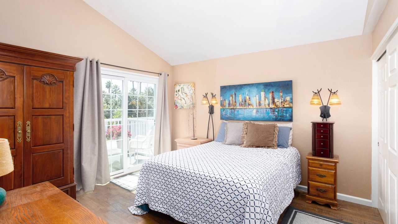 Photo of Bedroom in Motel District