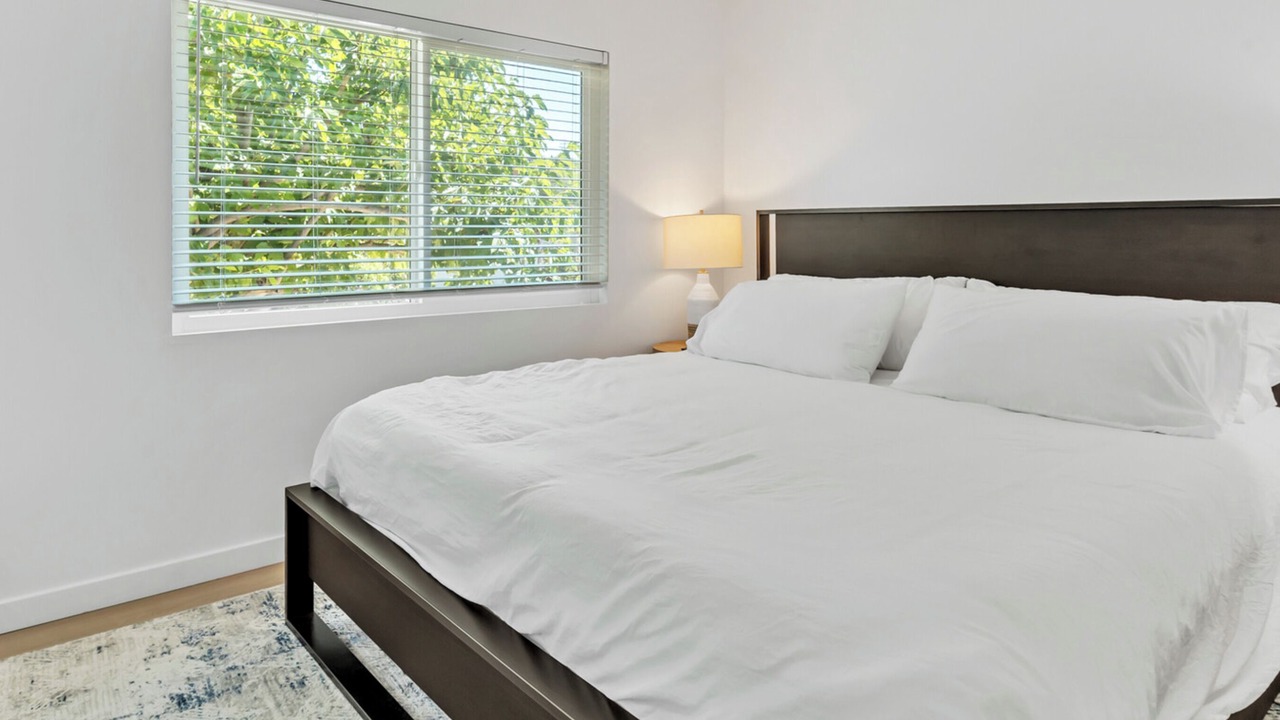 Photo of Bedroom in Allied Gardens