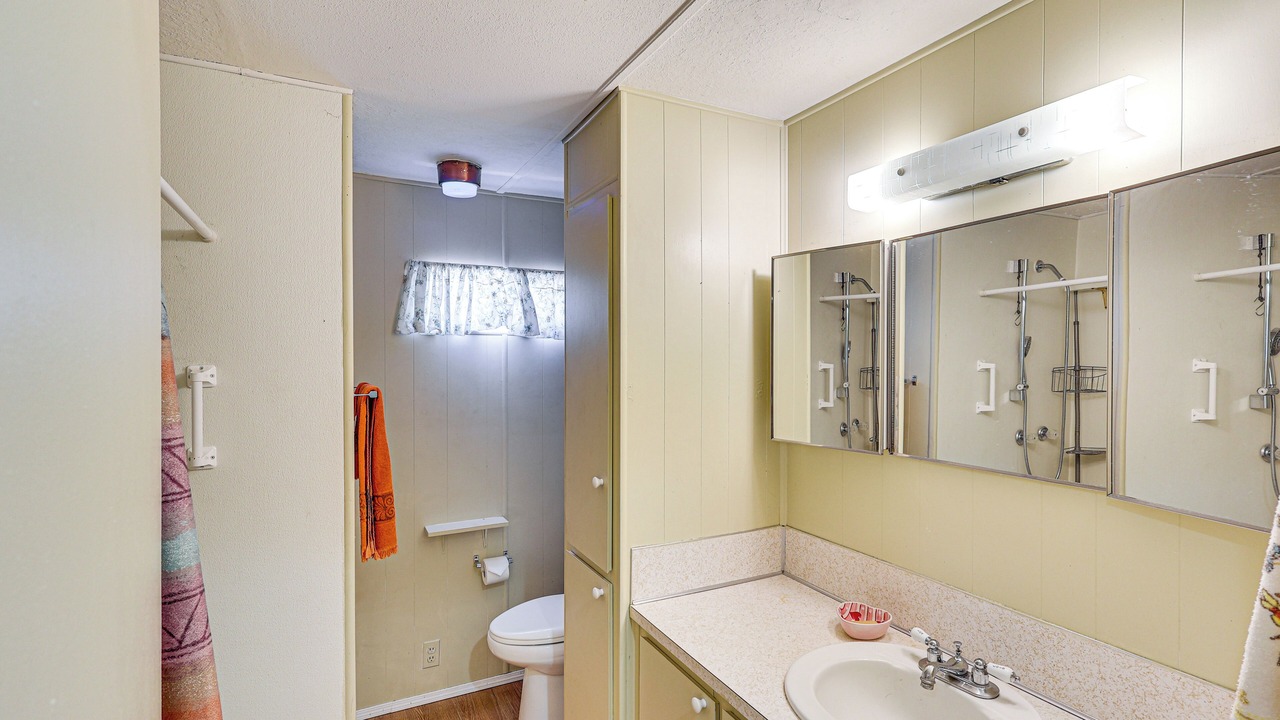 Photo of Bathroom in Quartzsite