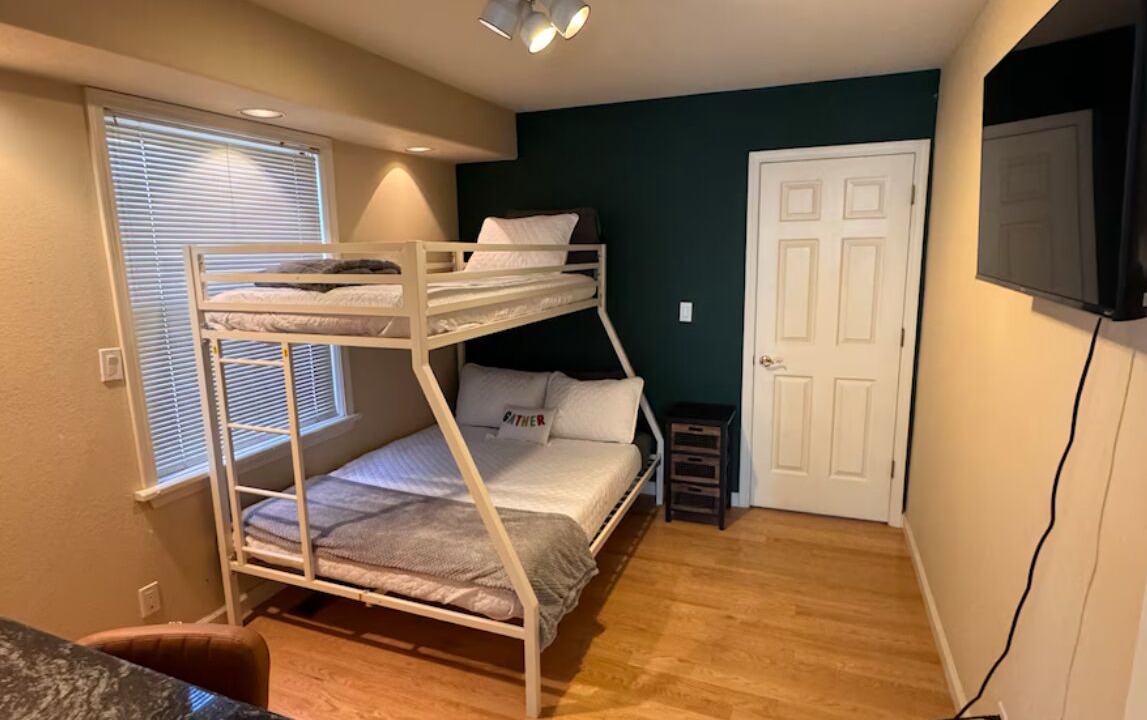Photo of Bedroom in Reno/Tahoe Airport