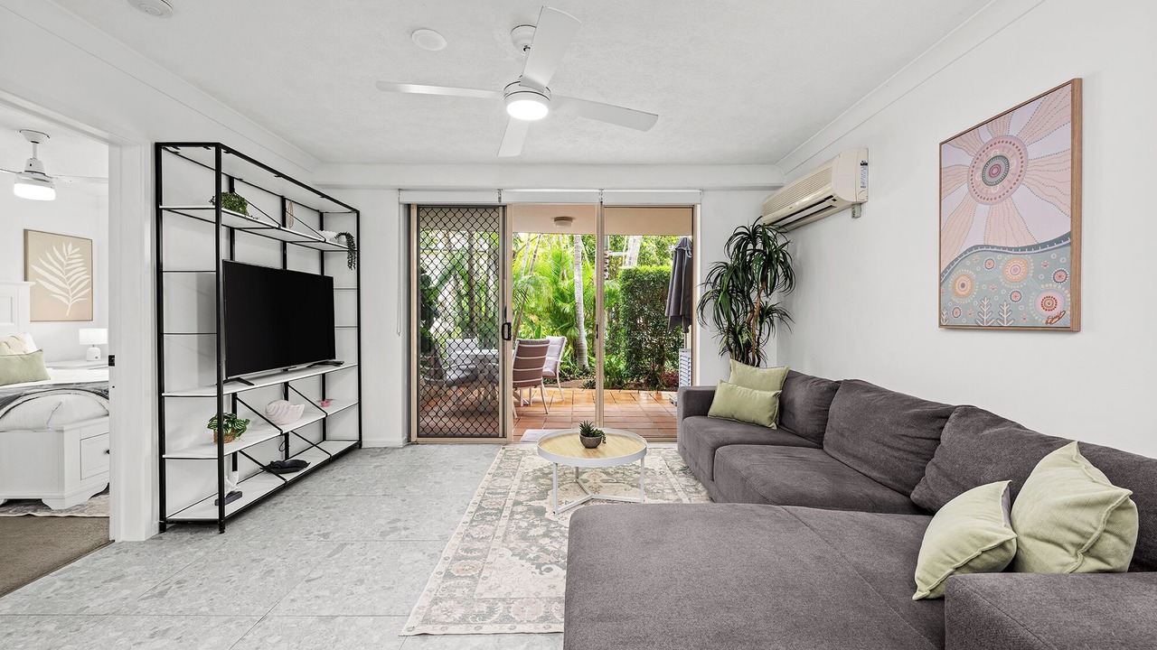 Photo of Livingroom in Mermaid Beach