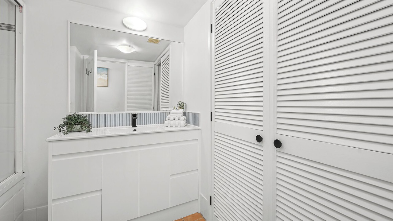 Photo of Bathroom in Mermaid Beach