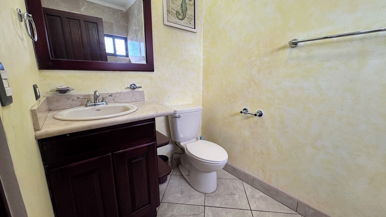 Photo of Bathroom in Tamarindo