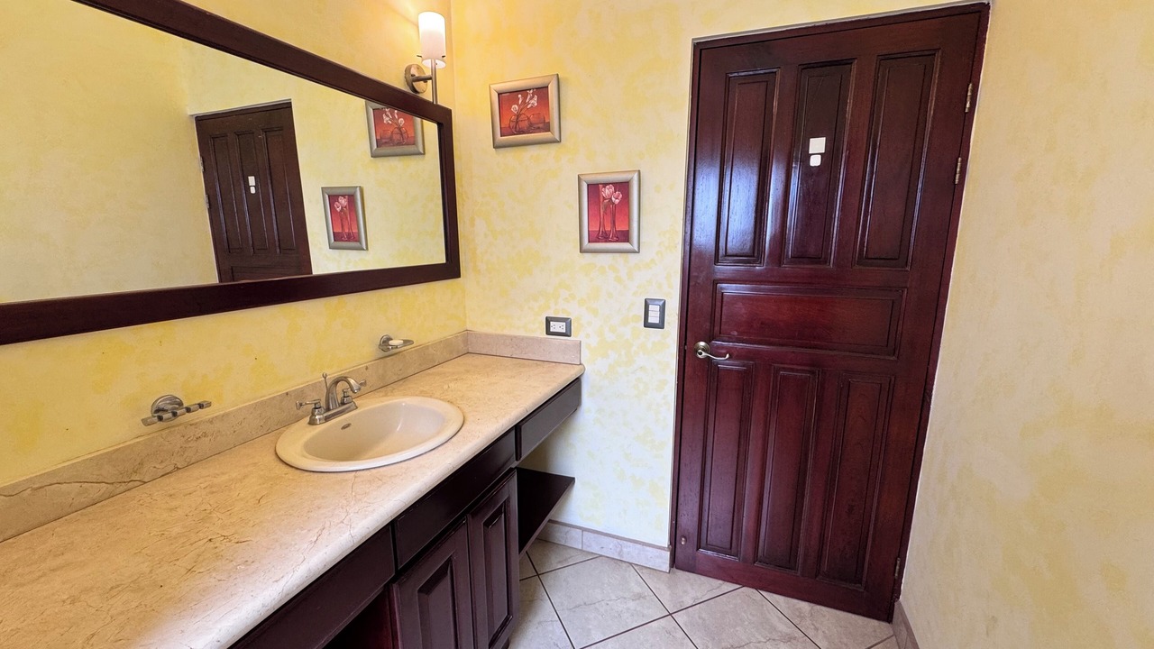 Photo of Bathroom in Tamarindo