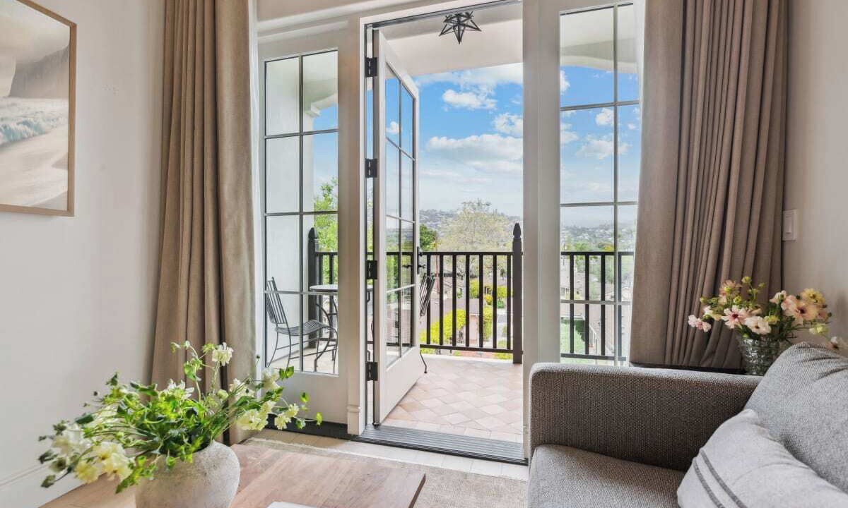 Photo of Patio Balcony in Laguna