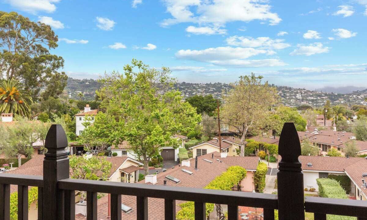 Photo of Patio Balcony in Laguna