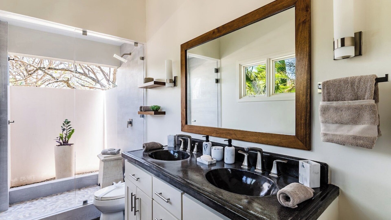 Photo of Bathroom in Playa Langosta