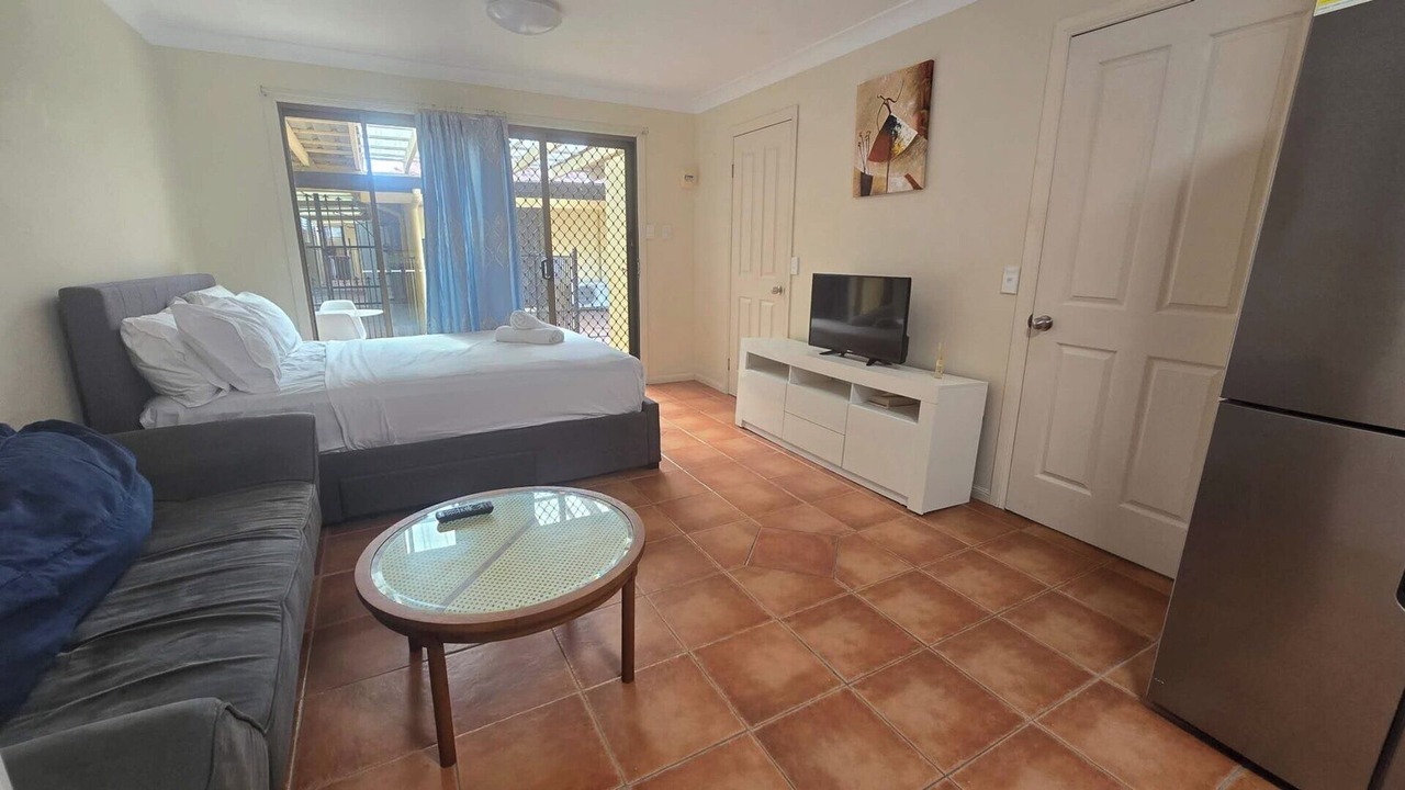 Photo of Bedroom in Mermaid Waters