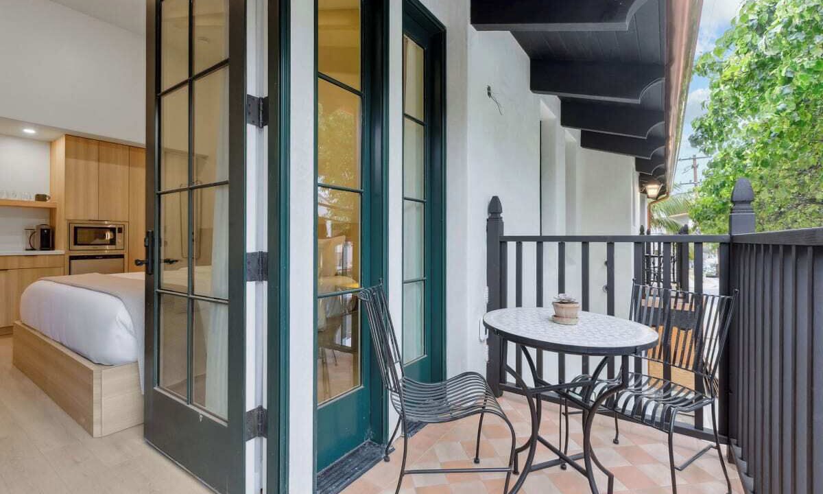 Photo of Patio Balcony in Laguna