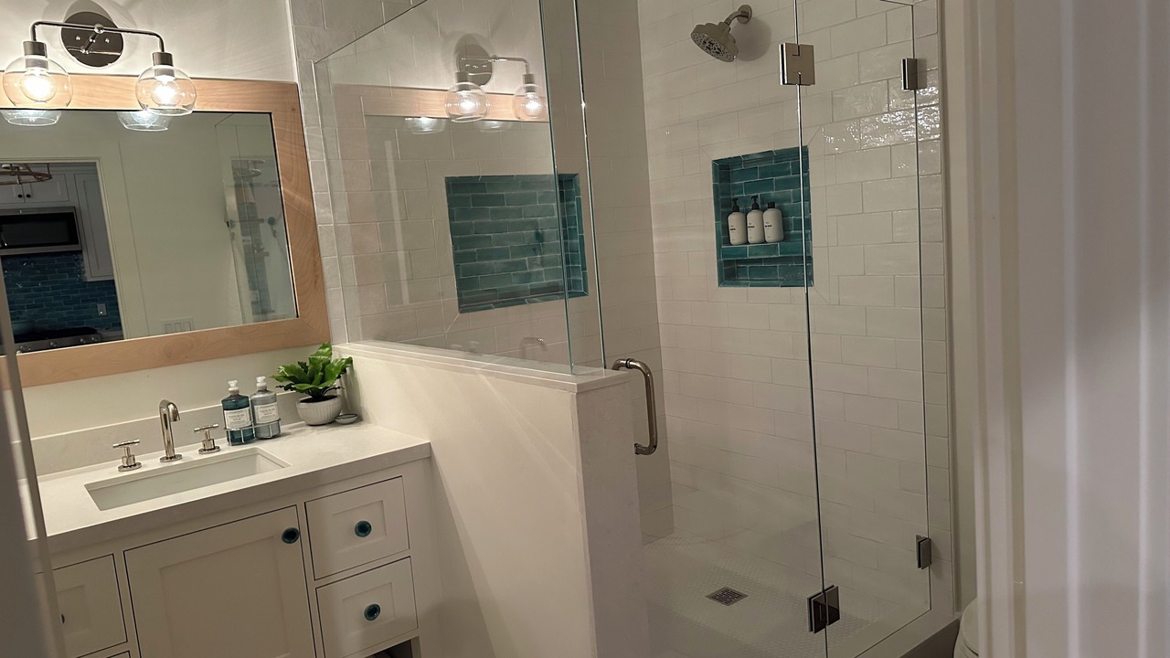Photo of Bathroom in Los Olivos