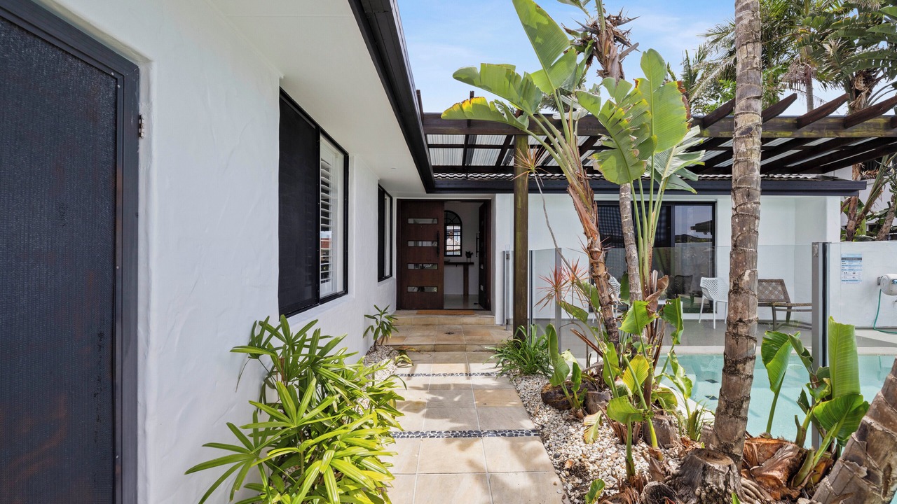 Photo of Outdoor in Broadbeach Waters