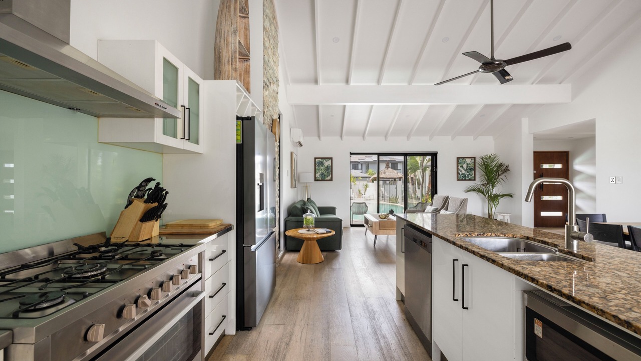 Photo of Kitchen in Broadbeach Waters