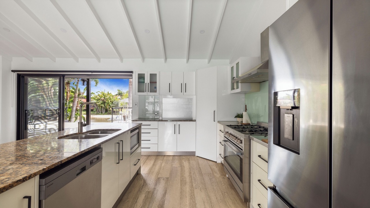 Photo of Kitchen in Broadbeach Waters