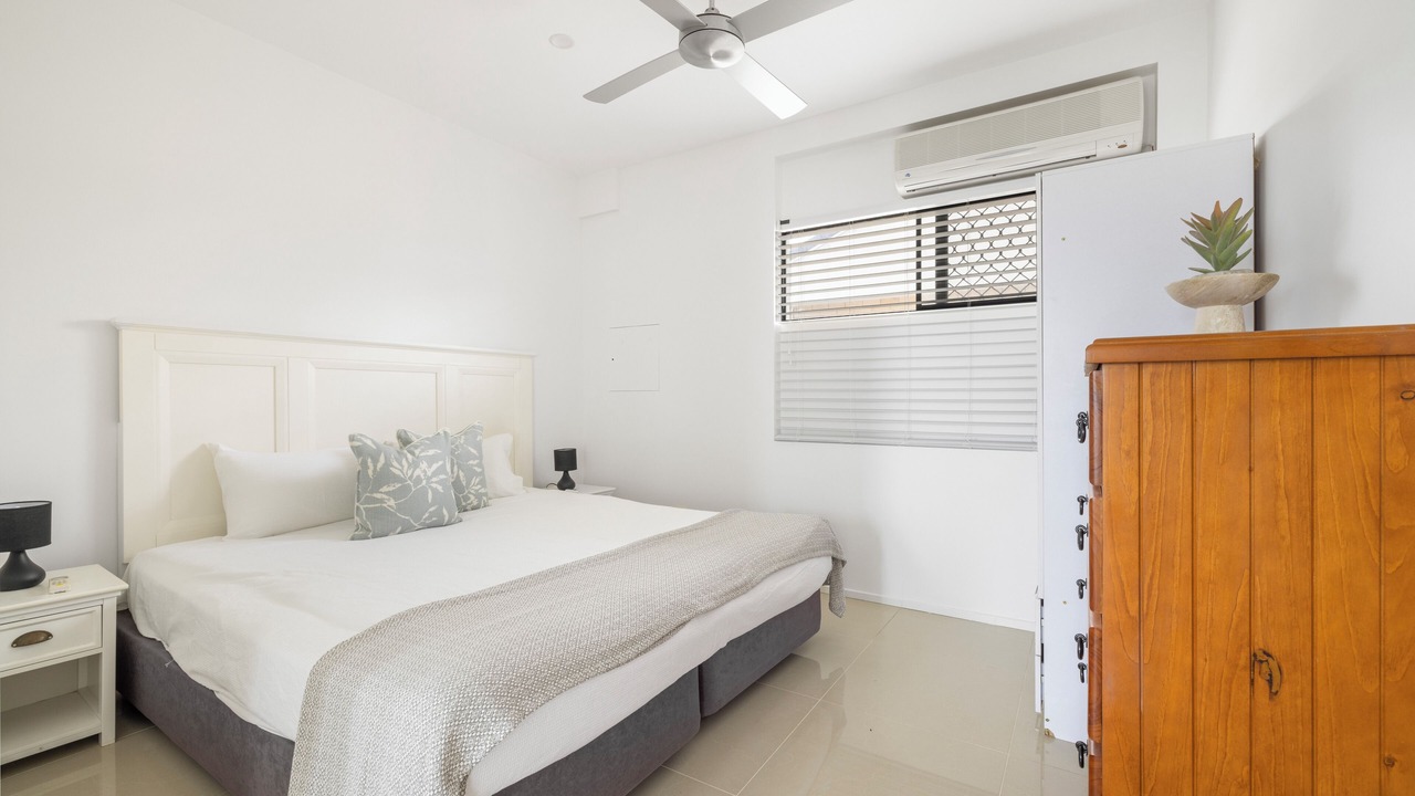 Photo of Bedroom in Broadbeach Waters