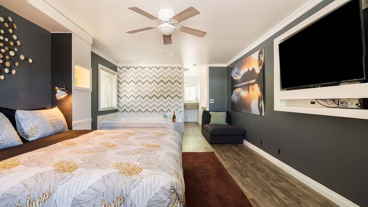 Photo of Bedroom in Big Bear Lake