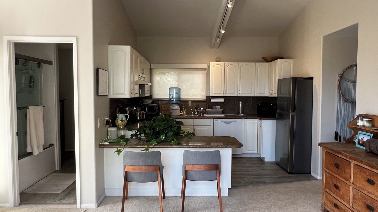 Photo of Kitchen in Central Malibu